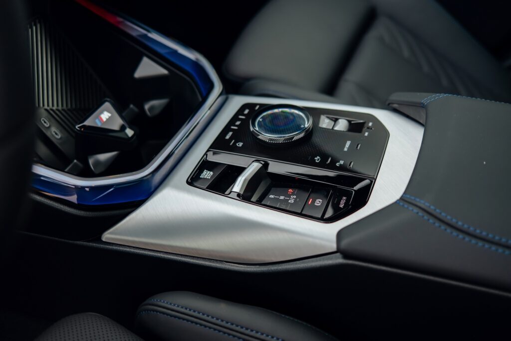 BMW-X3-G45-Interieur-M-Sport-Schwarz-06-1024x683.jpg