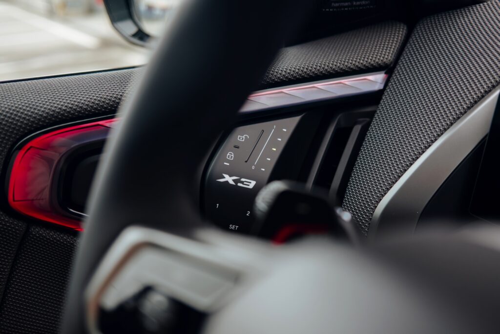 BMW-X3-G45-Interieur-M-Sport-Schwarz-14-1024x683.jpg