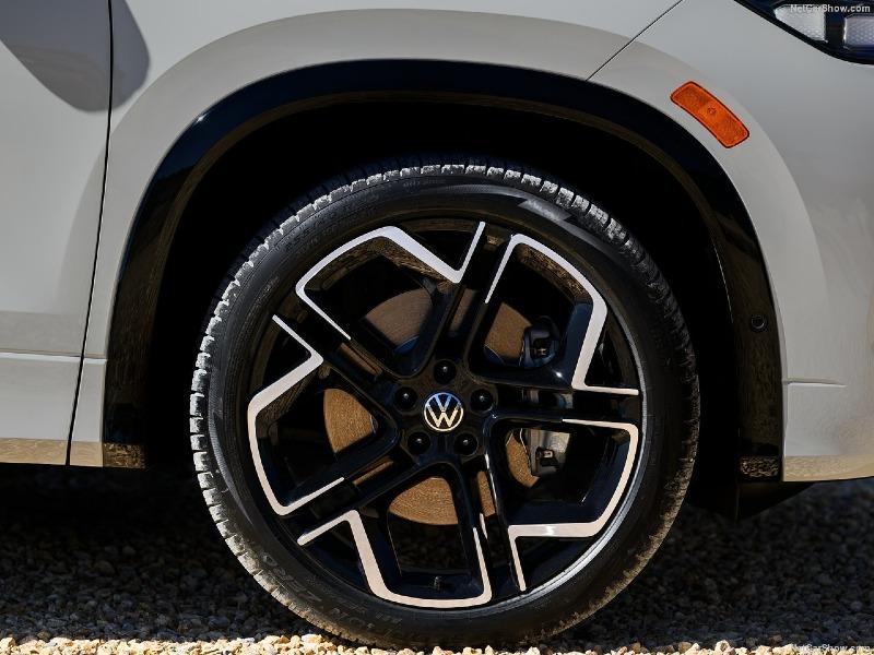 Volkswagen-Tiguan_US-Version-2025-1280-40.jpg