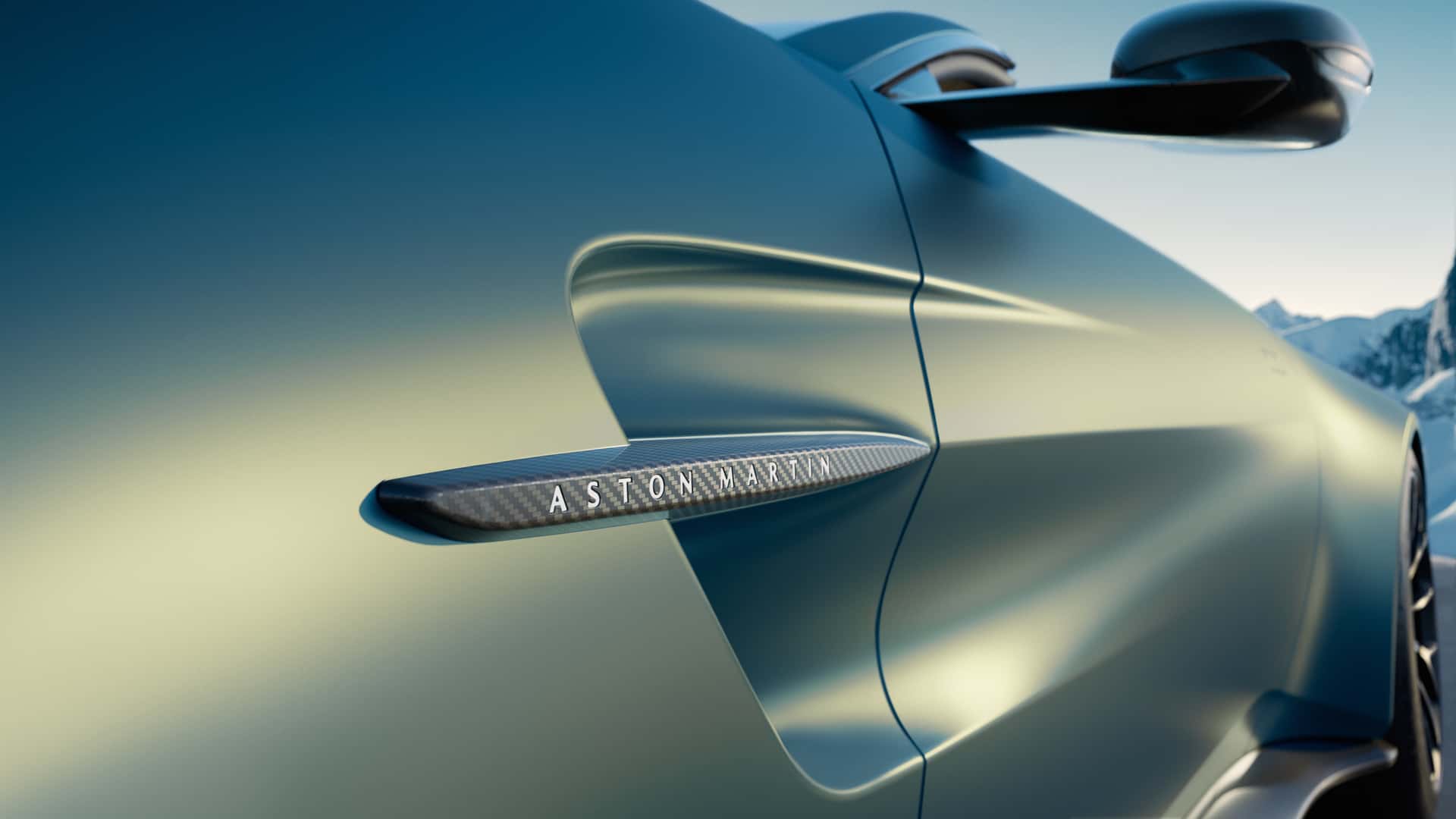 aston-martin-vantage-roadster-badge.jpg