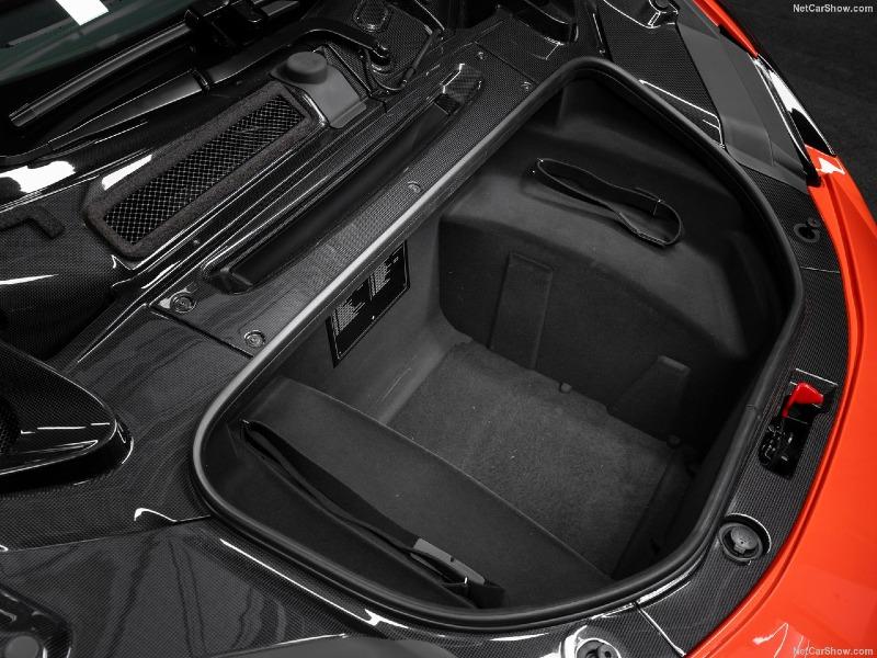 Ferrari-296_Speciale_A-2026-1280-15.jpg