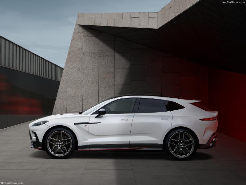 Aston_Martin-DBX_S-2026-1280-3.jpg