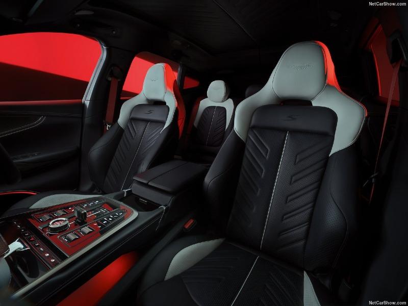 Aston_Martin-DBX_S-2026-1280-12.jpg