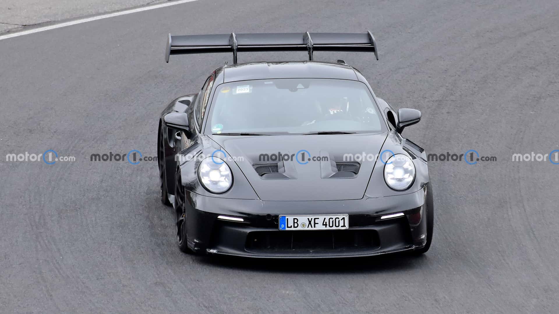 porsche-911-gt2-rs-test-mule-spy-photo-3.jpg