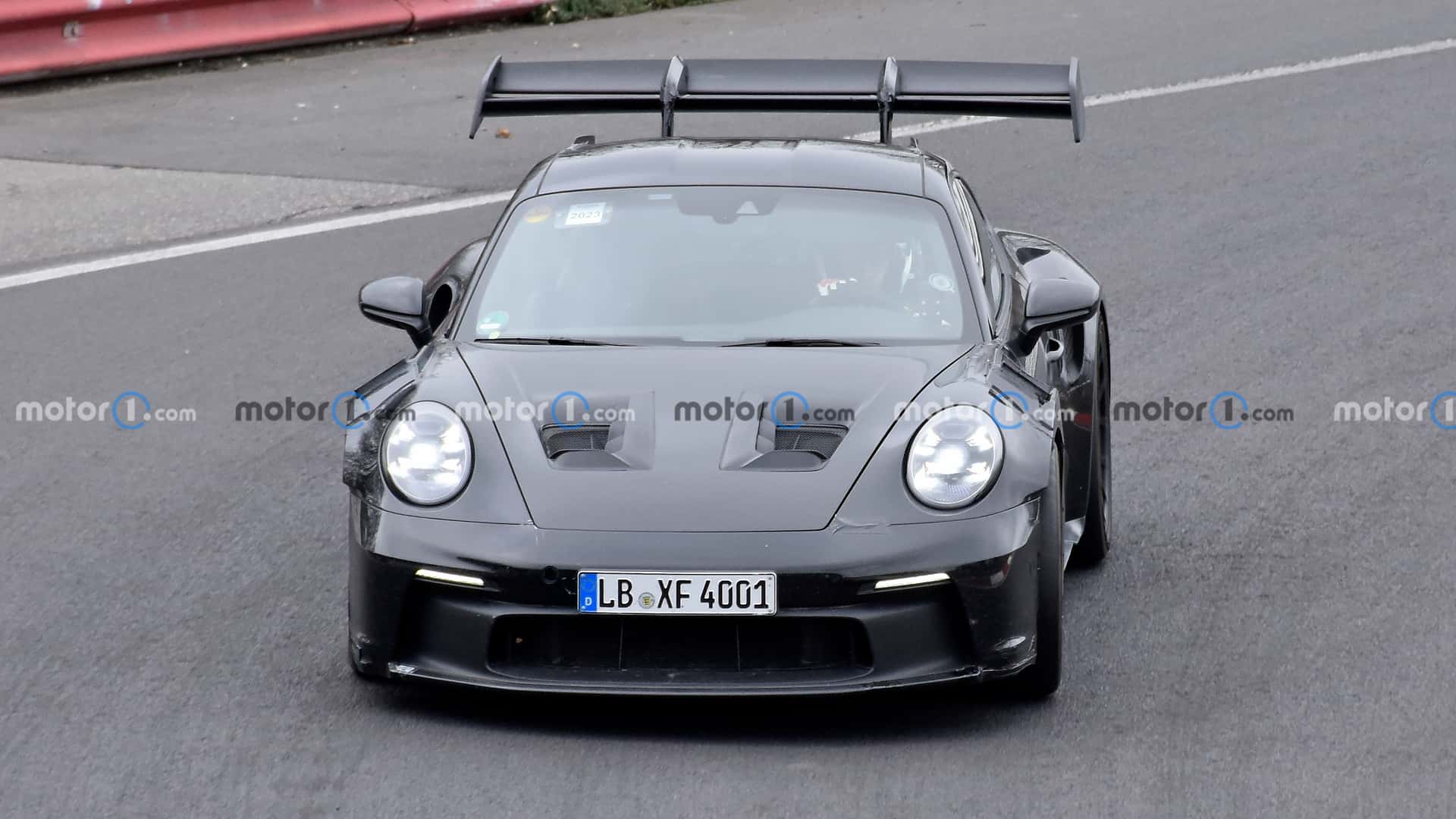 porsche-911-gt2-rs-test-mule-spy-photo-2.jpg