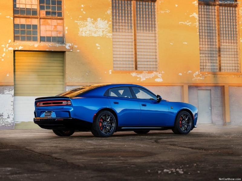 Dodge-Charger_Daytona_Sedan-2026-1280-4c85e5b57cf40d8ffdb479f520518be7db.jpg