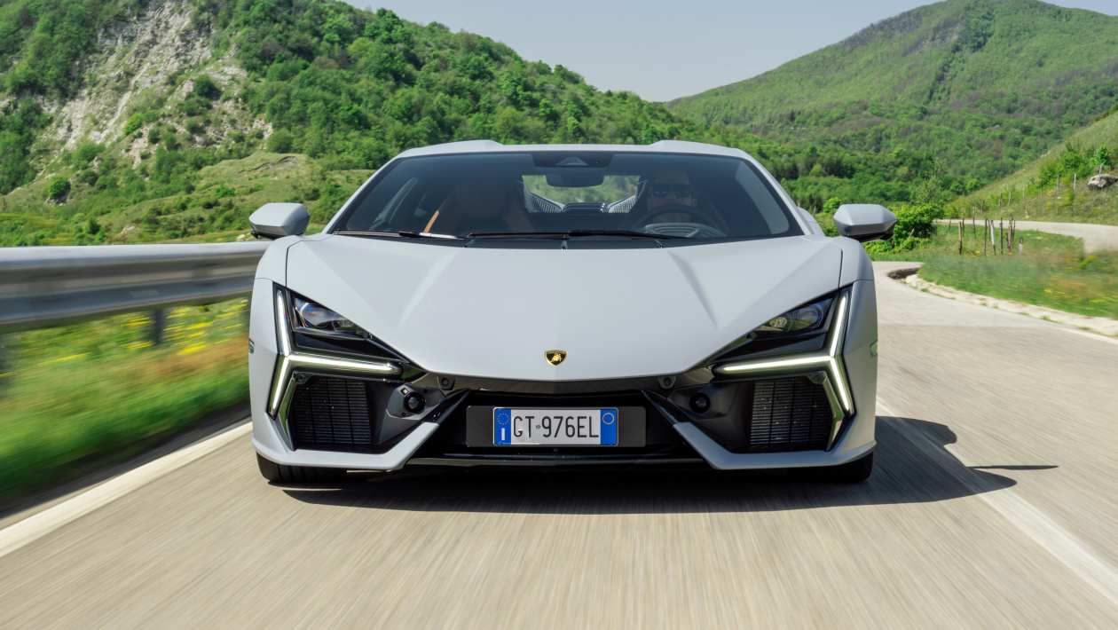 Lamborghini Revuelto great drives-8.jpg
