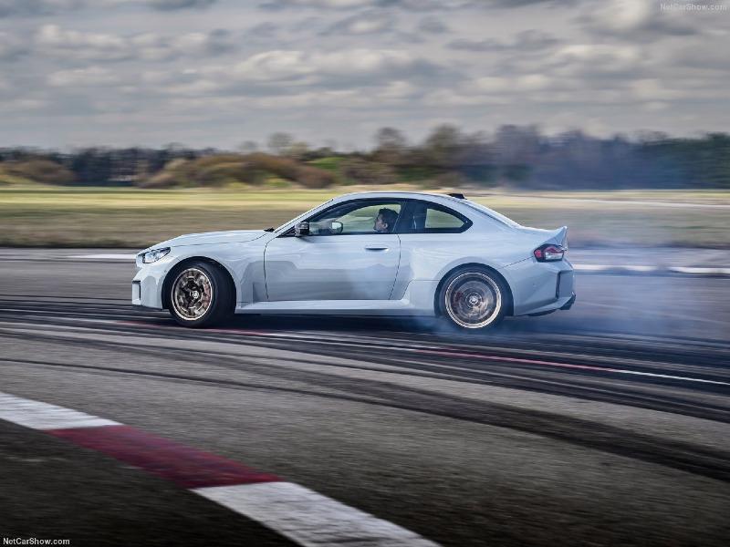 BMW-M2_CS-2026-1280-11.jpg