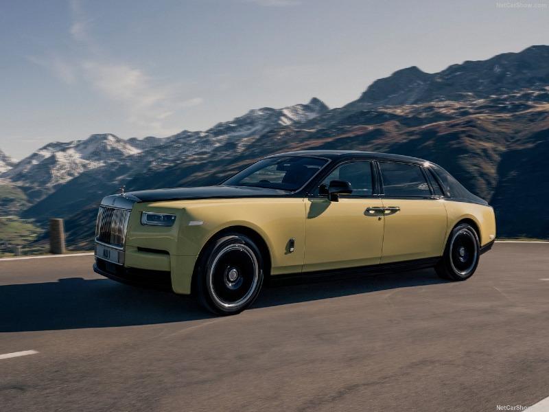 Rolls-Royce-Phantom_Goldfinger-2024-1280-30590e25bbda7e517a8e9f48a0cf3eb220.jpg