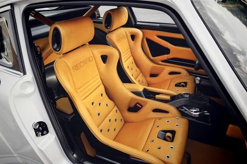 singer_dls_911_53.jpg