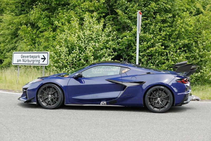 extreme-chevrolet-corvette-zora-turns-the-ring-into-its-own-playground_9.jpg