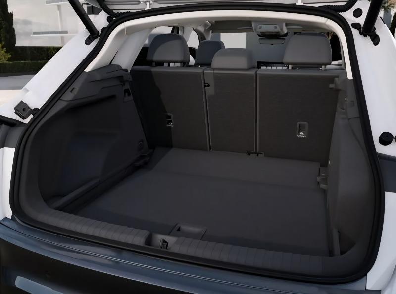 Audi-Q3-Base-Spec-Configurator-10-1024x768.jpg