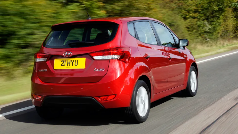 buyers_guide_-_hyundai_ix20_2014_-_rear_quarter.webp