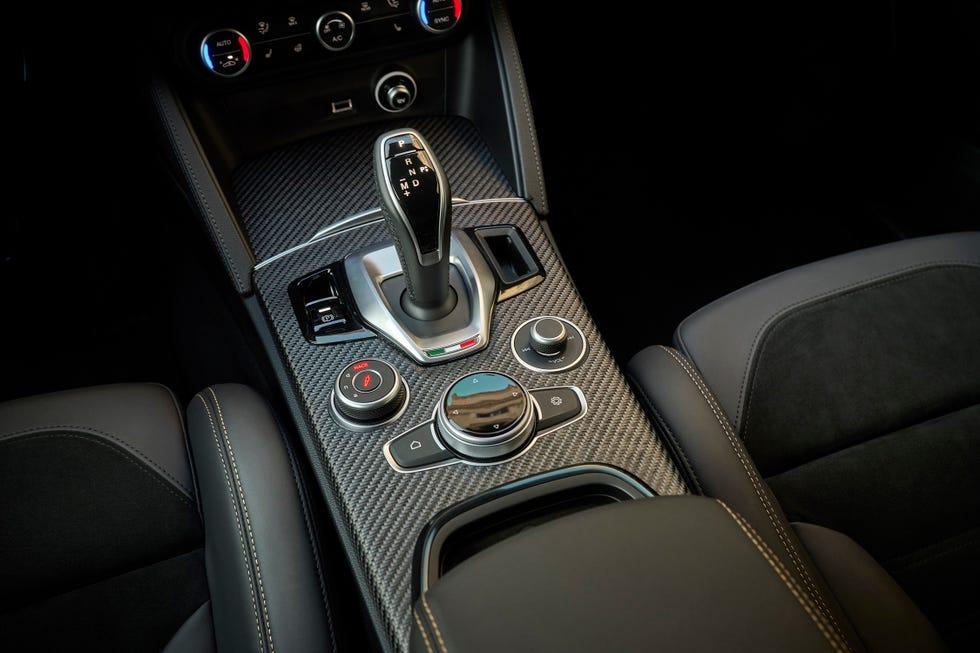 2024-alfa-romeo-stelvio-quadrifoglio-100th-anniversario-115-64386310a048b.jpg