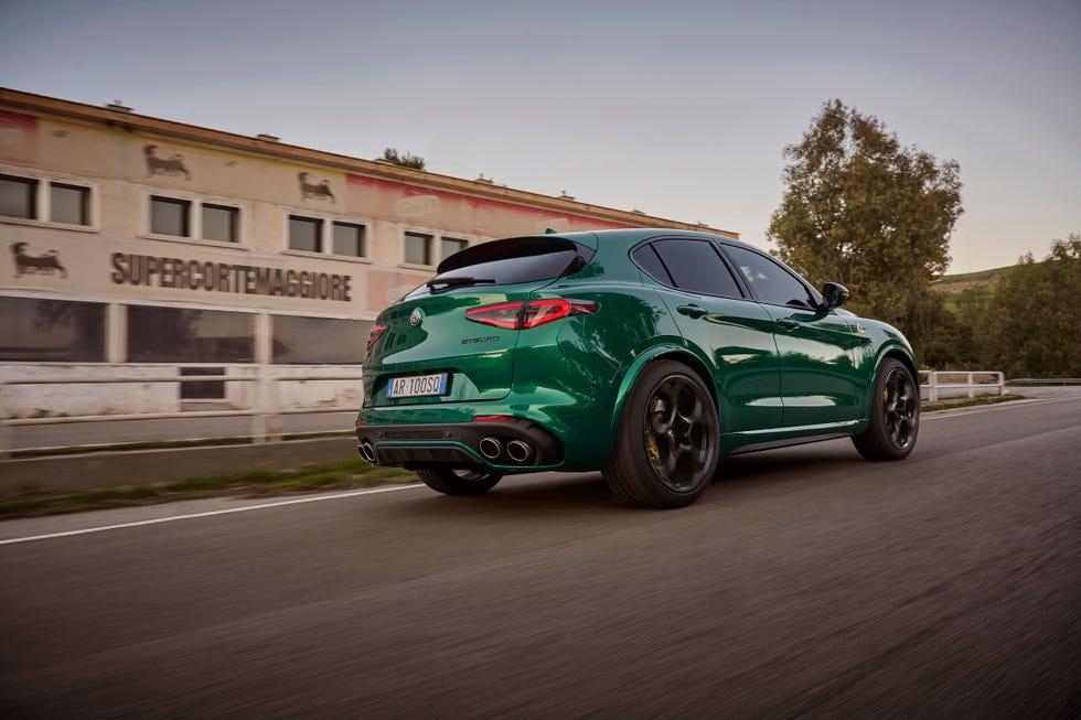 2024-alfa-romeo-stelvio-quadrifoglio-100th-anniversario-124-6438631235efb.jpg