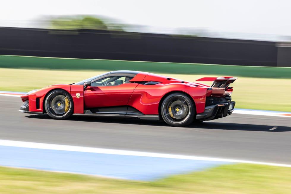 2026-ferrari-f80-143-686e842a46170.jpg