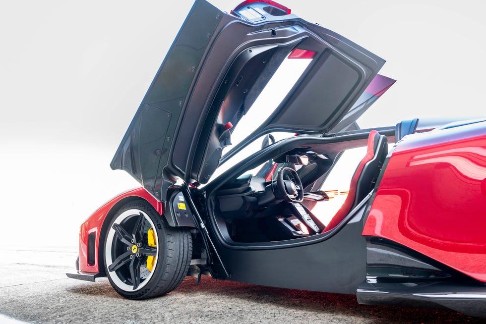 2026-ferrari-f80-139-686e842481201.jpg