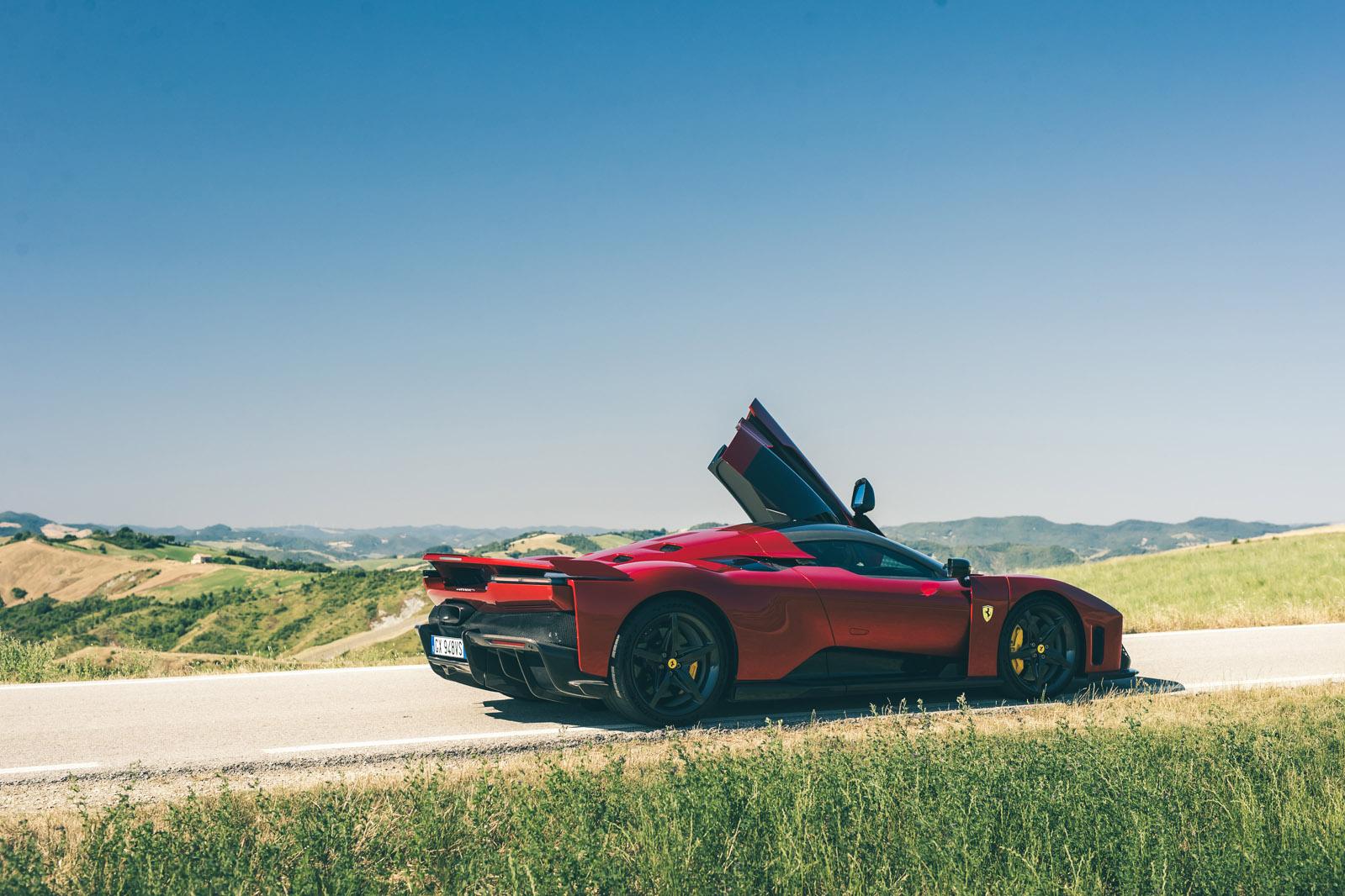 ferrari-f80-review-2025-030.jpg