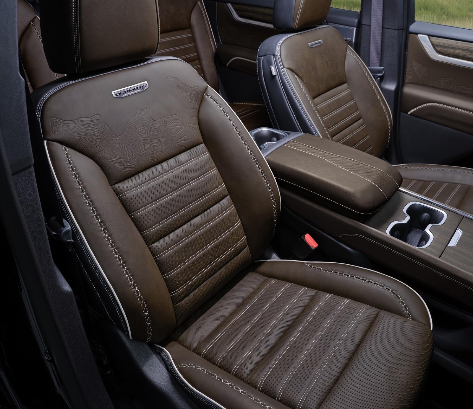 2026-GMC-Acadia-Denali-Ultimate-Press-Photos-Interior-004-front-seats.jpg