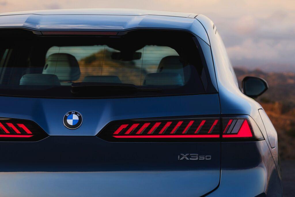 BMW-iX3-Neue-Klasse-NA5-M-Sport-Ocean-Wave-Blue-Elektro-21-1024x684.jpg