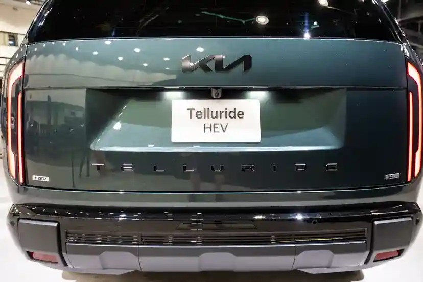 kia-telluride-2027-16-exterior-rear-badges.webp