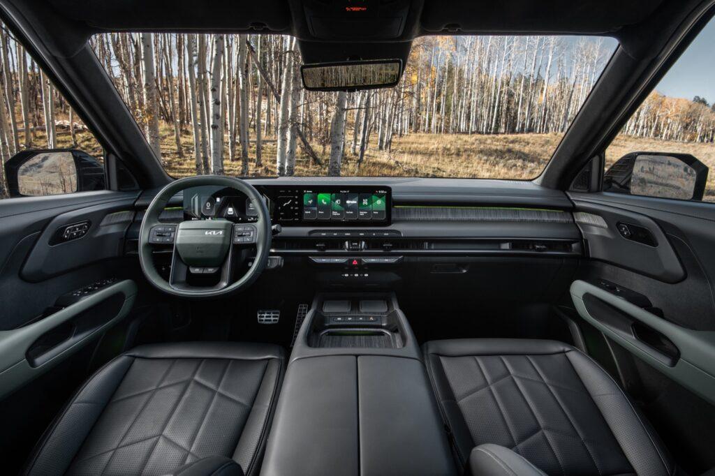 2027-Kia-Telluride-HEV-X-Line-Press-Photos-Interior-001-dash-steering-wheel-center-stack-center-console-1024x682.jpg