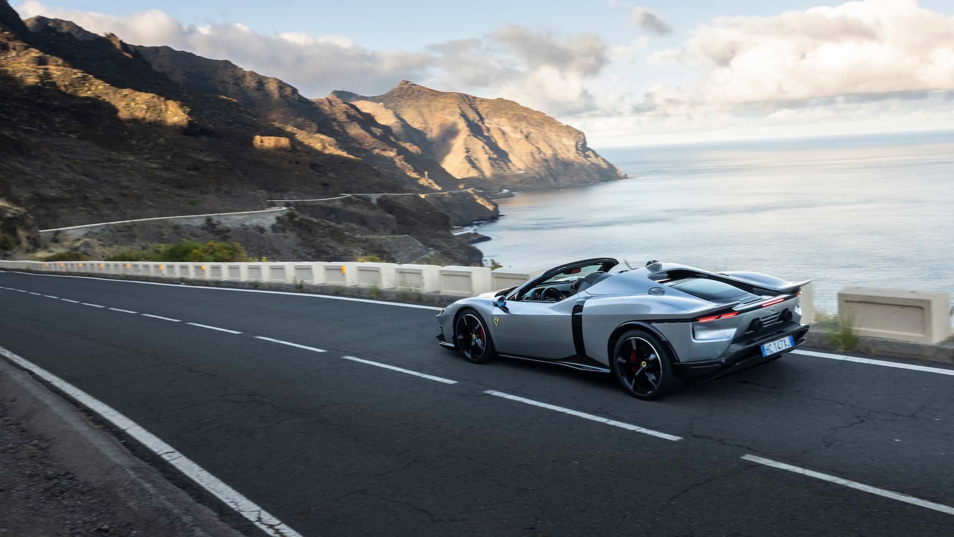 ferrari-849-testarossa-spider-la-prova-su-strada-12.jpg
