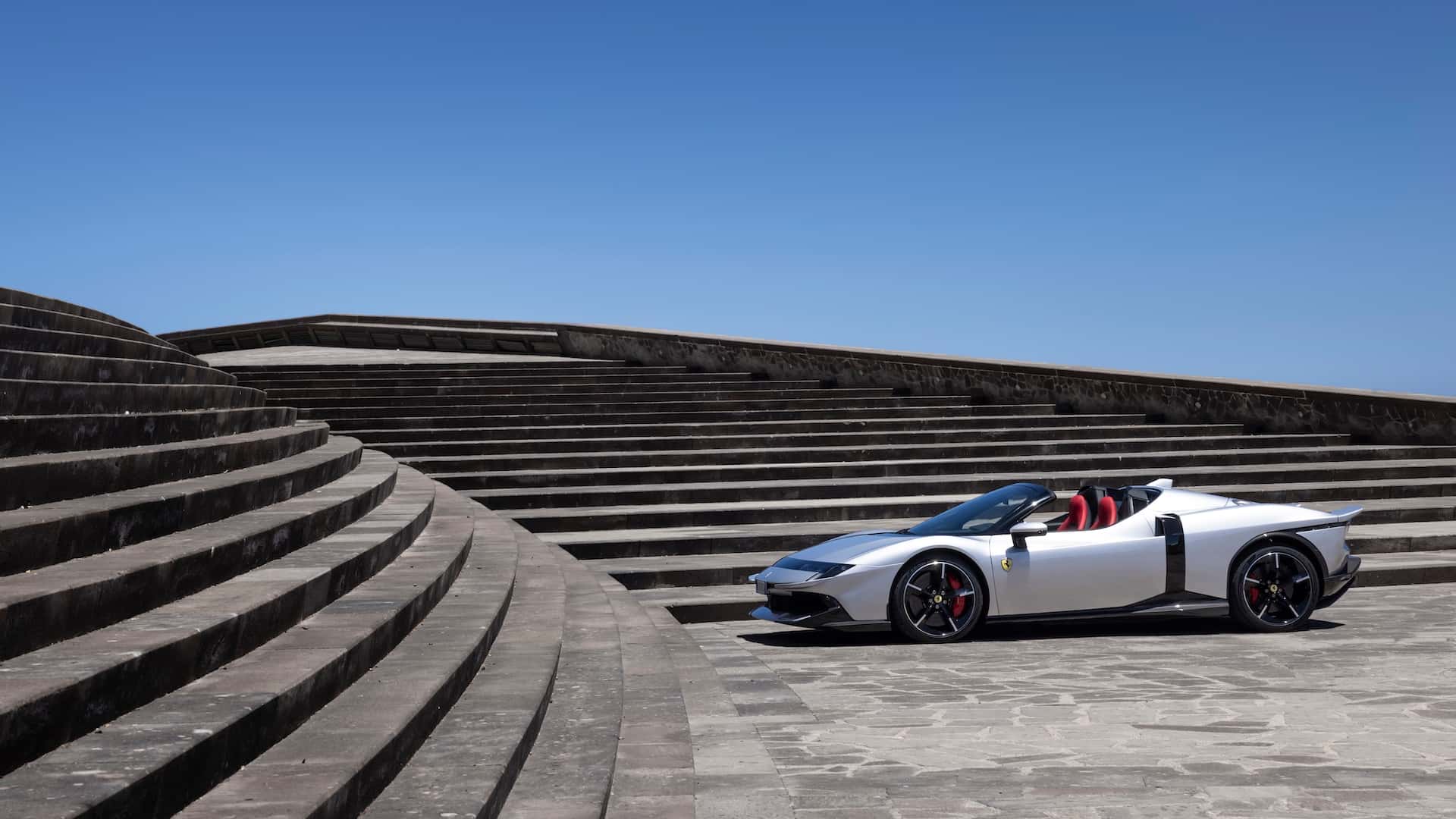 ferrari-849-testarossa-spider-la-prova-su-strada-17.jpg