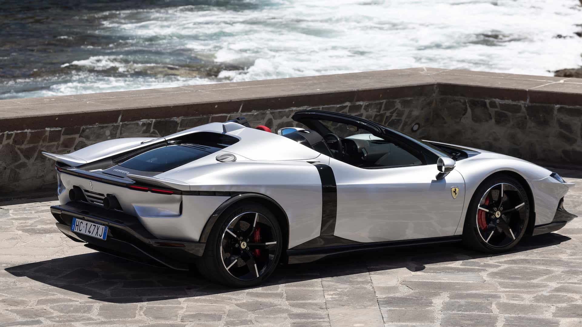 ferrari-849-testarossa-spider-la-prova-su-strada-24.jpg