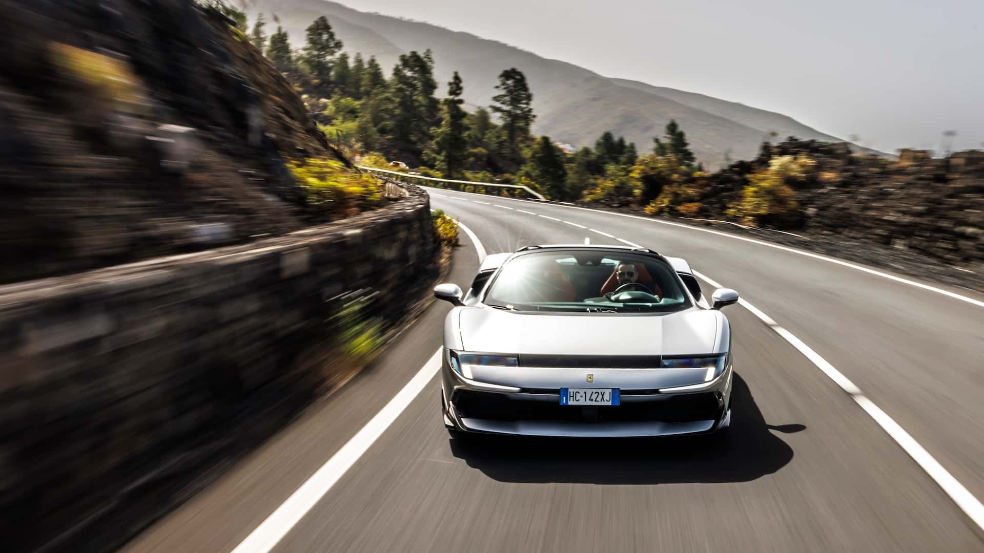 ferrari-849-testarossa-spider-la-prova-su-strada-30.jpg