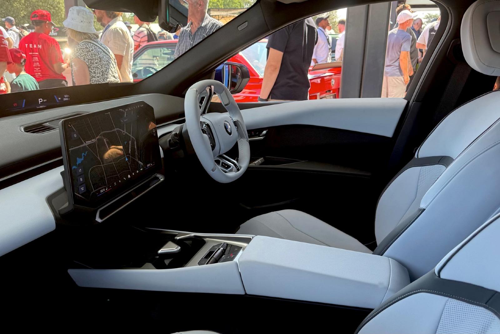 BMW-i3-First-Edtion-NA0-Live-Neue-Klasse-Le-Castellet-Blue-Goodwood-FoS-2026-09.jpg