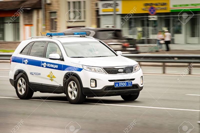 123059754-moscow-russia-july-25-2018-russian-police-car-on-the-streets-of-moscow-in-motion-.jpg
