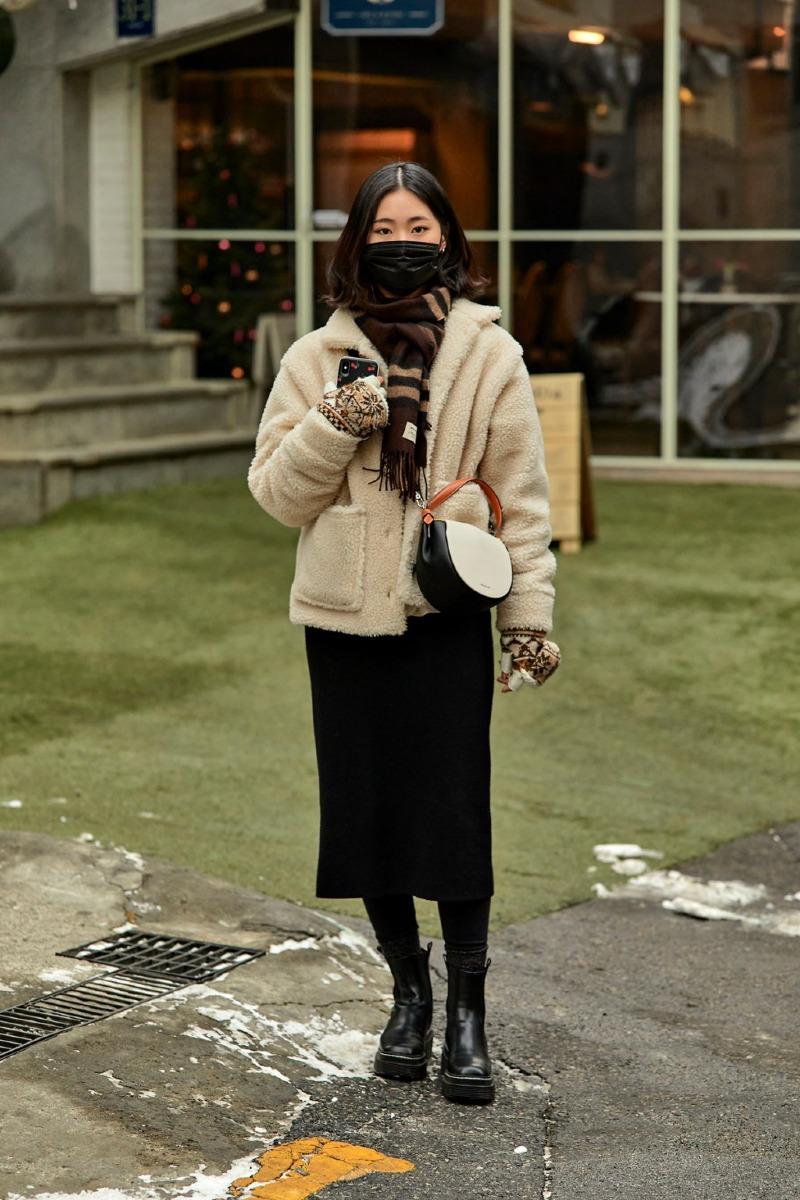 January-2021-Seoul-Street-Fashion-Womens-Style-8.jpg