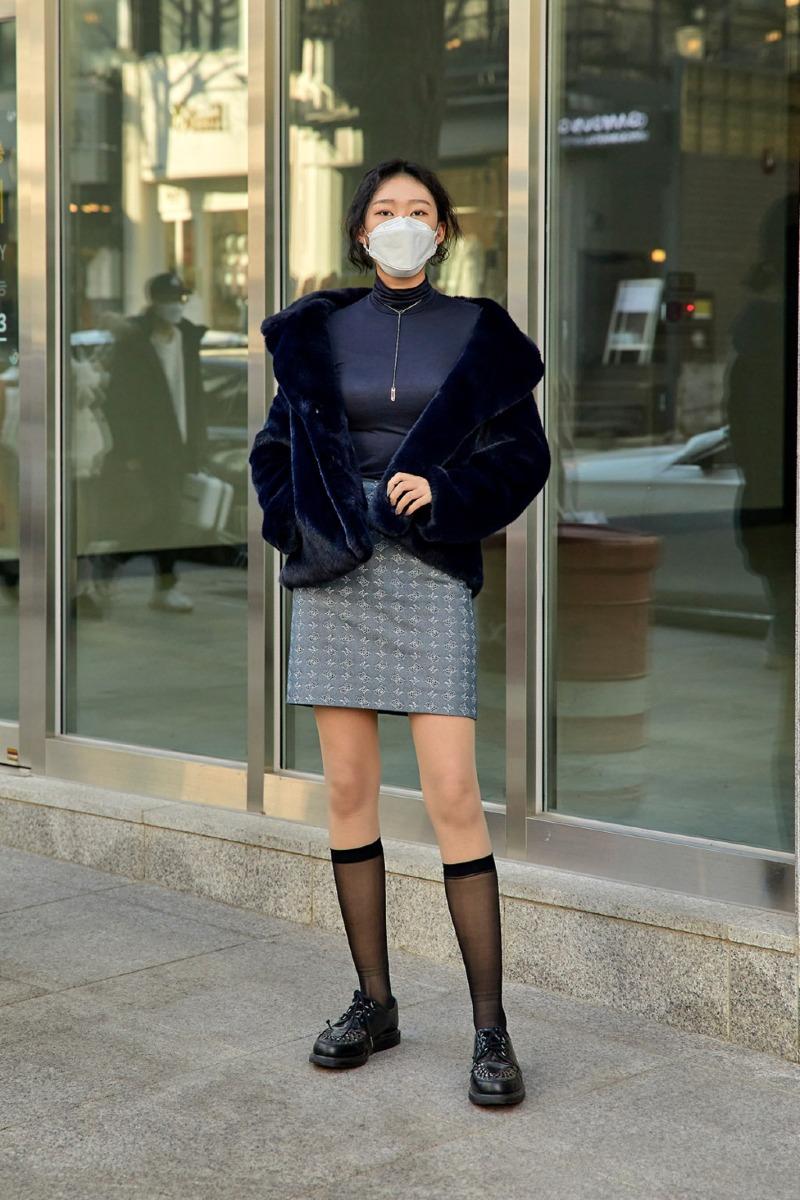 January-2021-Seoul-Street-Fashion-Womens-Style-33.jpg
