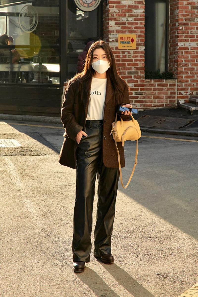 January-2021-Seoul-Street-Fashion-Womens-Style-57.jpg