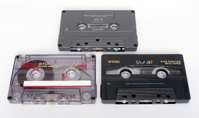 1200px-CassetteTypes1.jpg