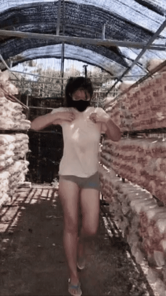 ezgif.com-video-to-gif (7).gif