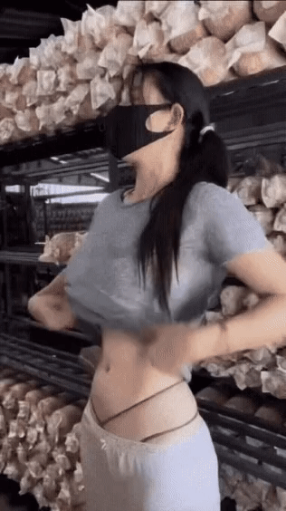ezgif.com-video-to-gif (8).gif