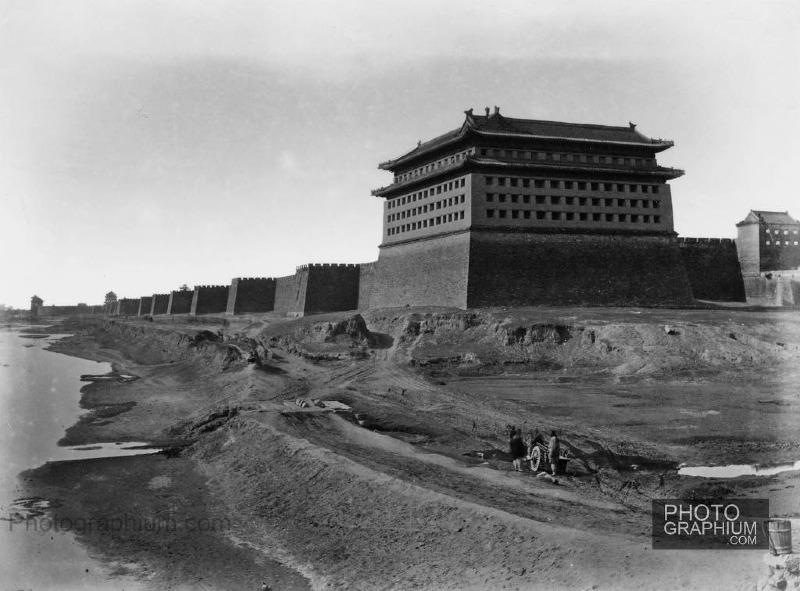 South-gate-Pekin_-Peking_-Beijing-China_-1874.jpg
