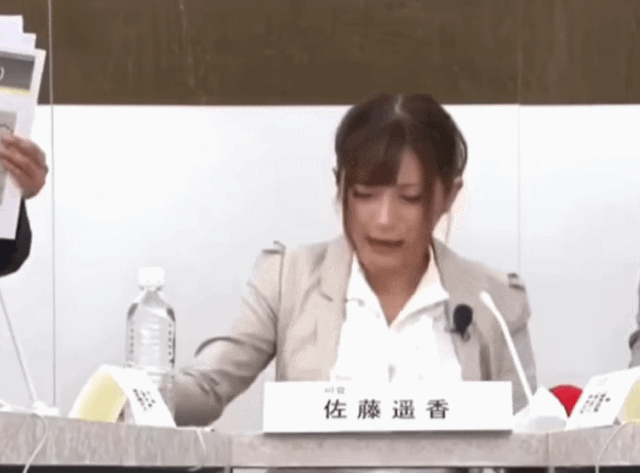 m_20240101194518_k4O8LTIB8g.gif