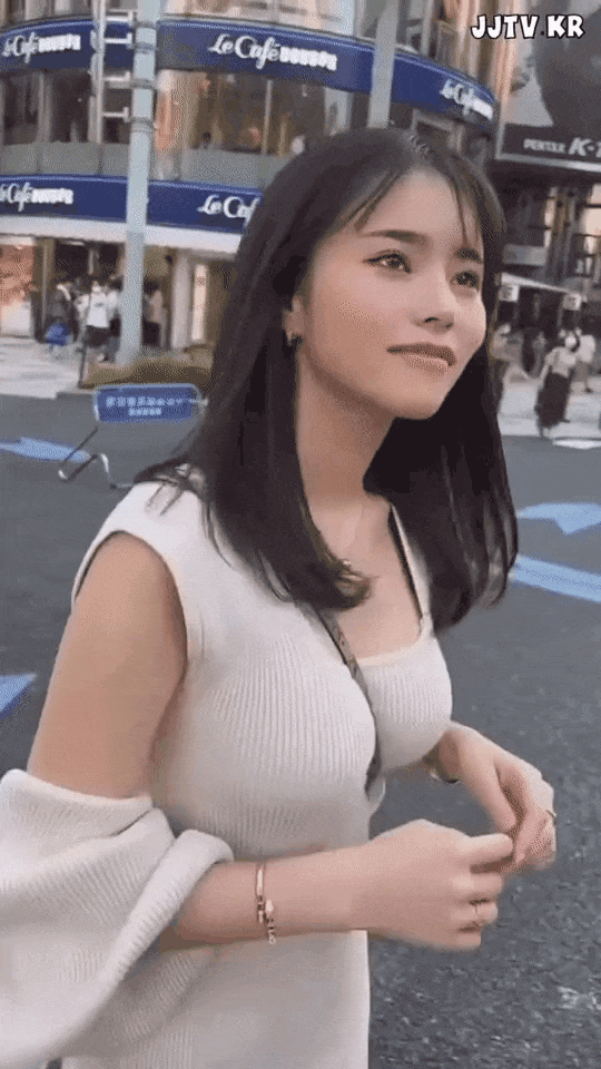 1000049013.gif
