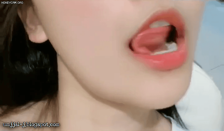 전생에 뱀이었을 처자.gif