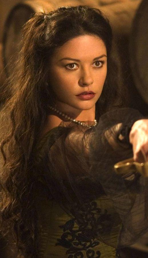 catherine-zeta-jones-as-elena-in-the-mask-of-zorro-v0-e9gbtjm52rlc1.jpg