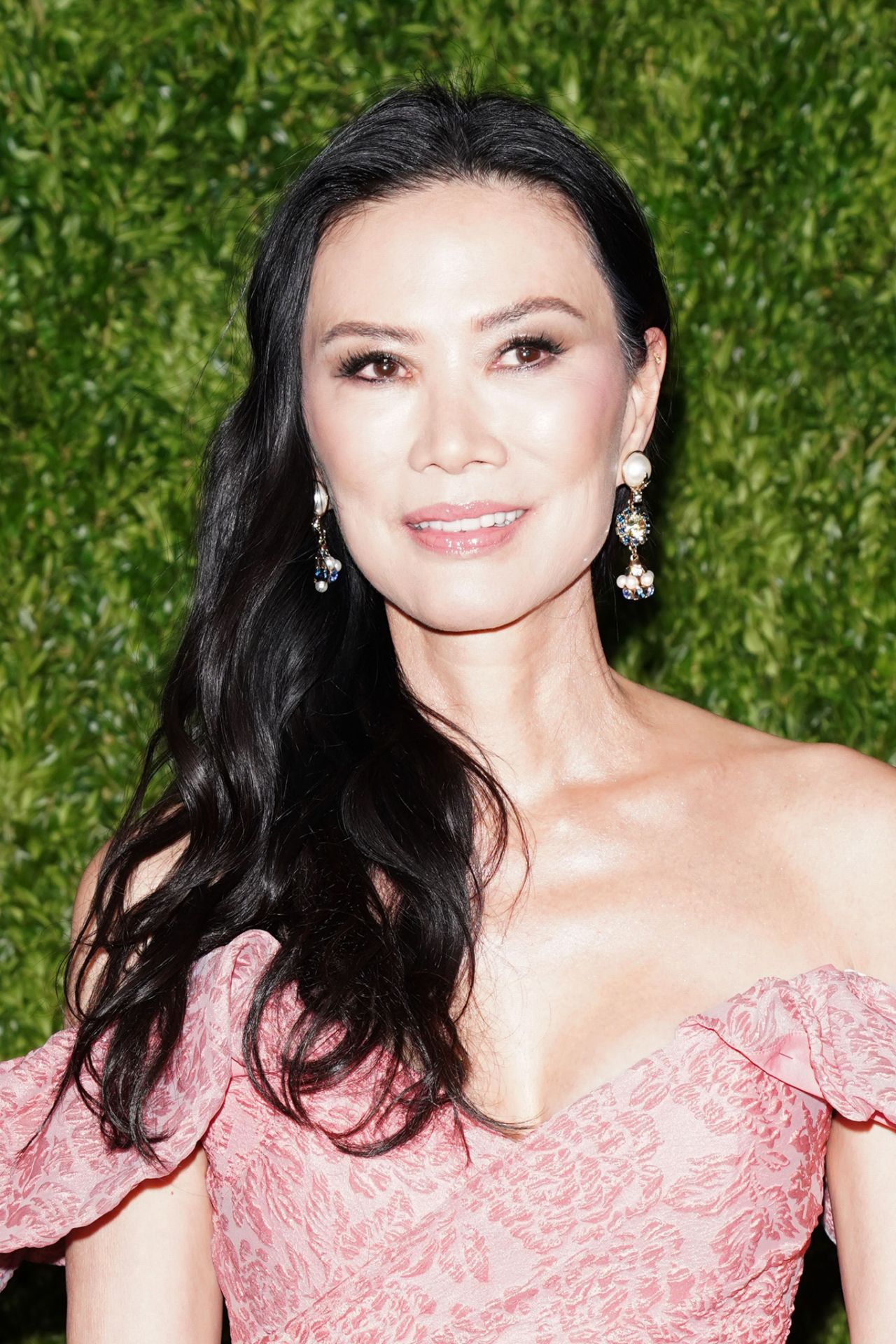 wendi-deng-murdoch-brings-glamour-to-universal-picture-s-wicked-part-one-special-screening-11-14-2024-4.jpg