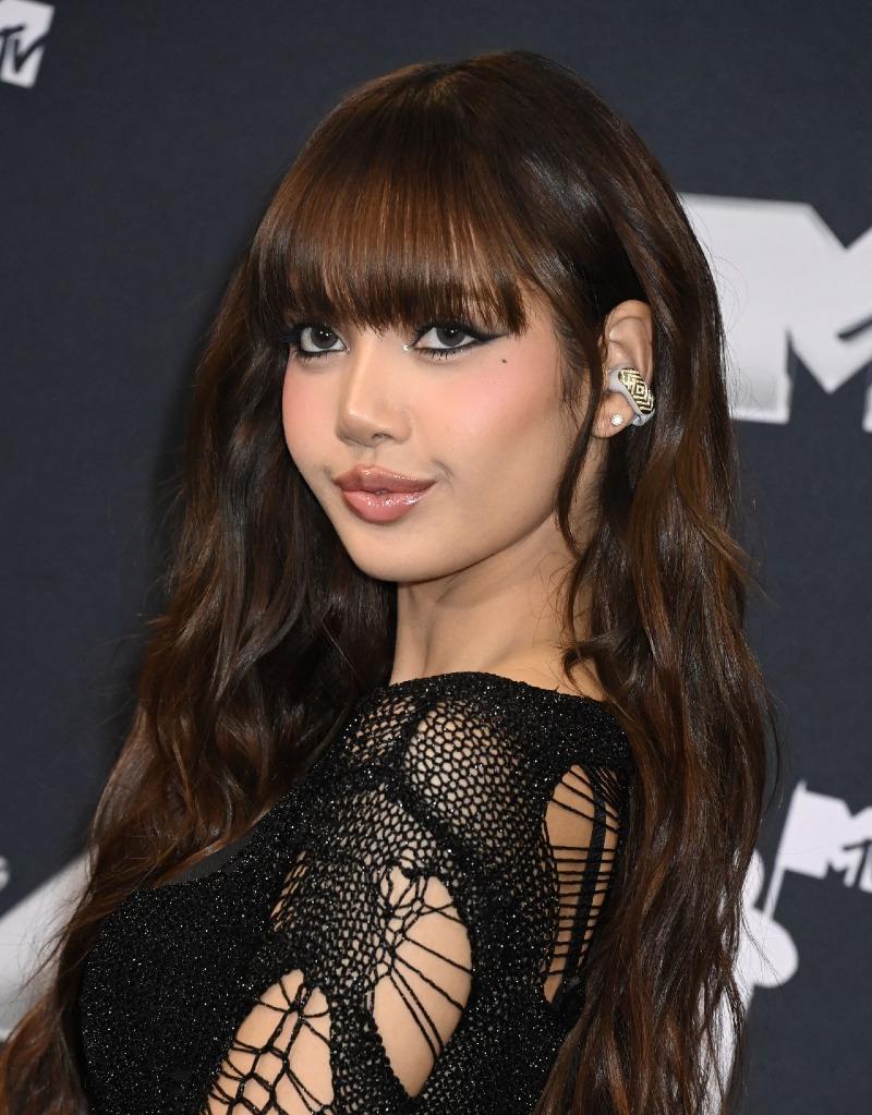 lisa-from-blackpink-2024-mtv-video-music-awards-in-new-york-2.jpg