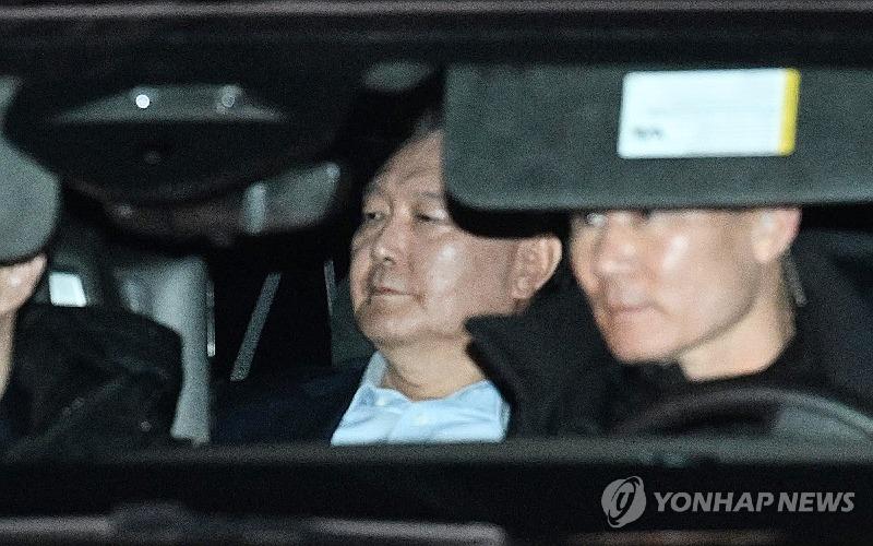 윤석열 체포.jpg