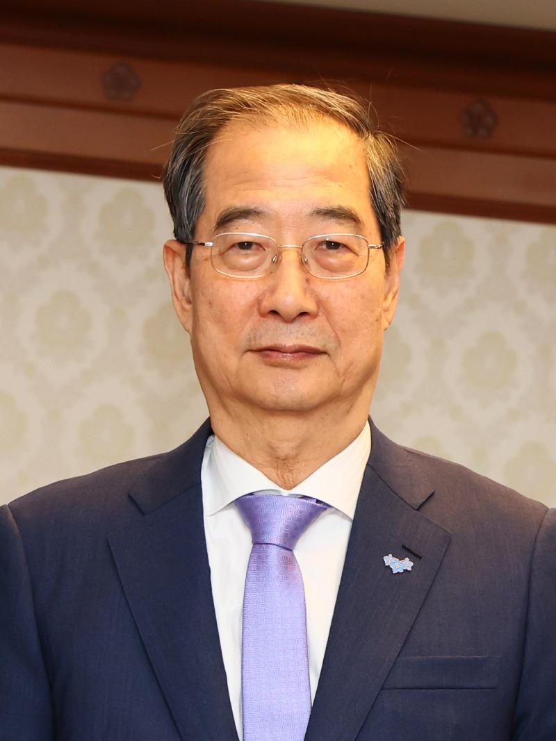 Prime_Minister_of_South_Korea_HAN_Duck-soo_20240516.jpg