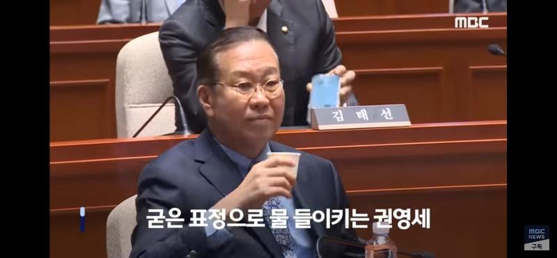 Screenshot_20250509_160757_YouTube.jpg