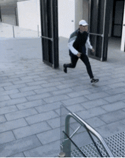 Internet_20250517_095814_3.gif
