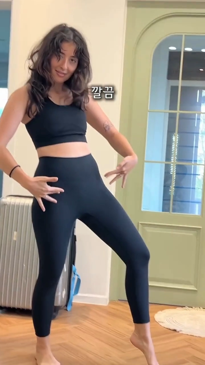 988235630_mYFMlI92_QGwTjWPrt4cpyzAb_1.mp4_20250518_172935.908.png
